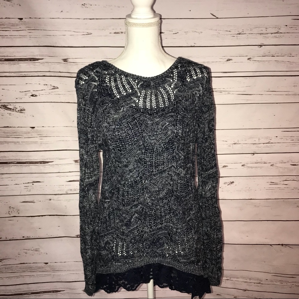 🌹Fylo London high low sweater with lace hem